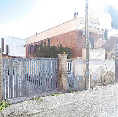 Appartamento a Fiumicino (RM) località Isola Sacra
